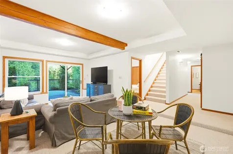 20202 230th Avenue NE Woodinville WA 98077