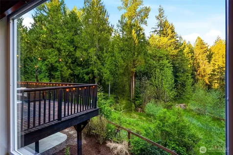 20202 230th Avenue NE Woodinville WA 98077