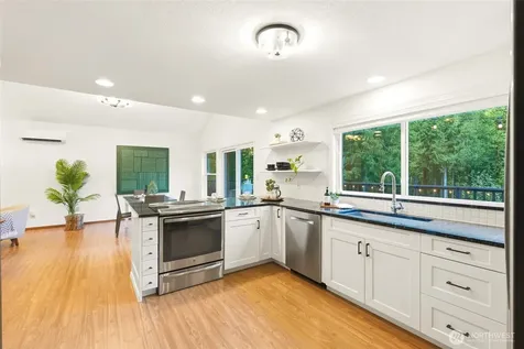 20202 230th Avenue NE Woodinville WA 98077