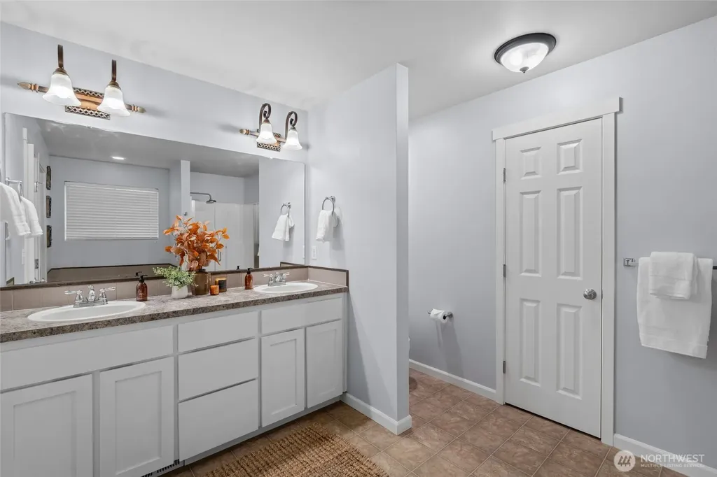4970 Switchback Loop SE Lacey WA 98513