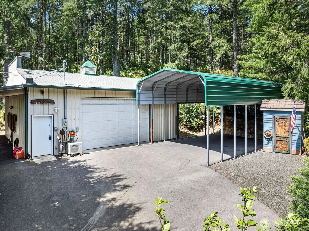 3800 E Mason Lake Drive W Grapeview WA 98546