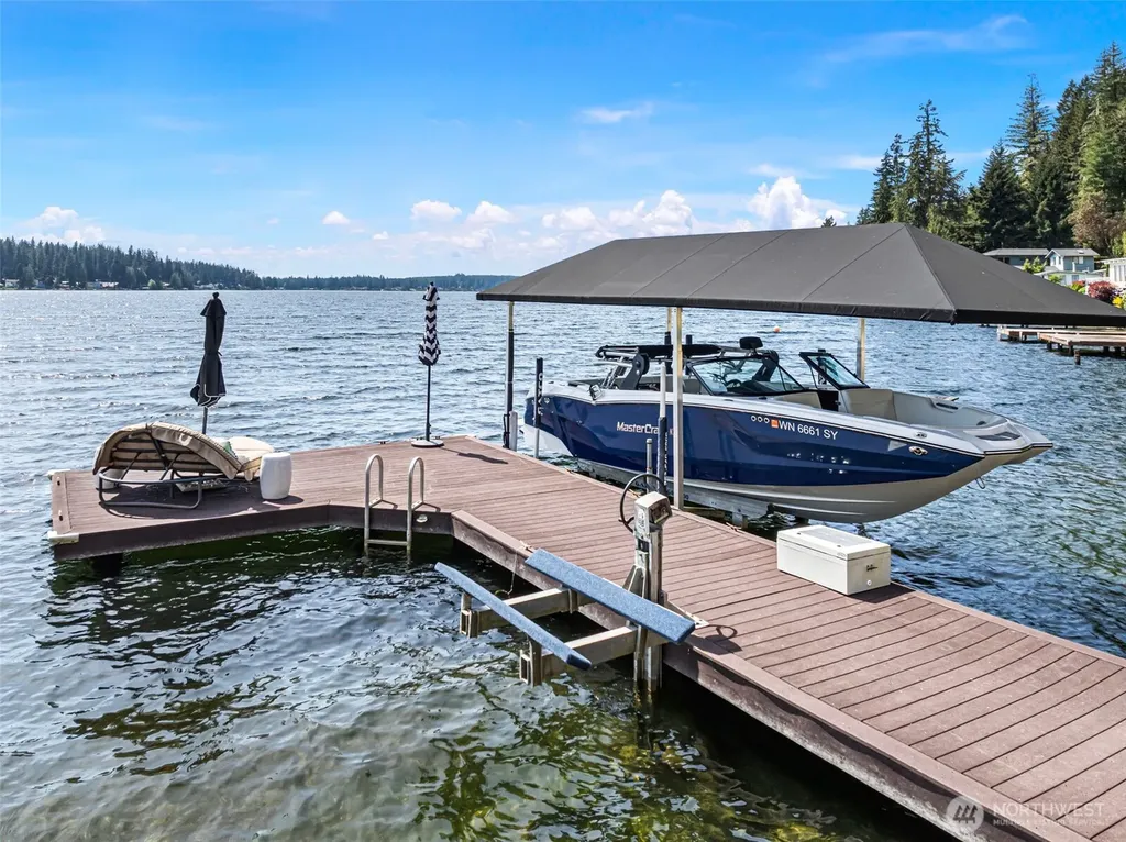 3800 E Mason Lake Drive W Grapeview WA 98546