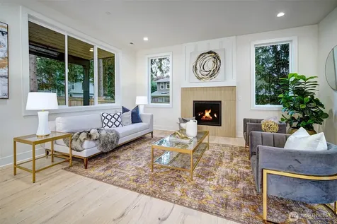 12825 NE 78th Place Kirkland WA 98033
