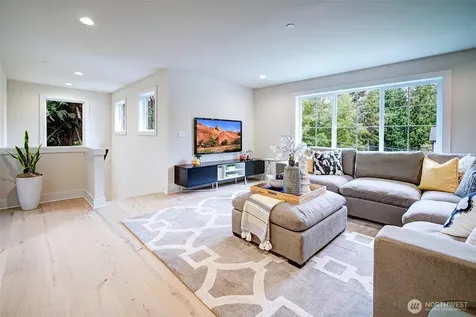 12825 NE 78th Place Kirkland WA 98033