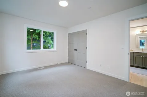 12825 NE 78th Place Kirkland WA 98033