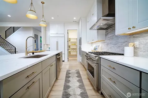 12825 NE 78th Place Kirkland WA 98033