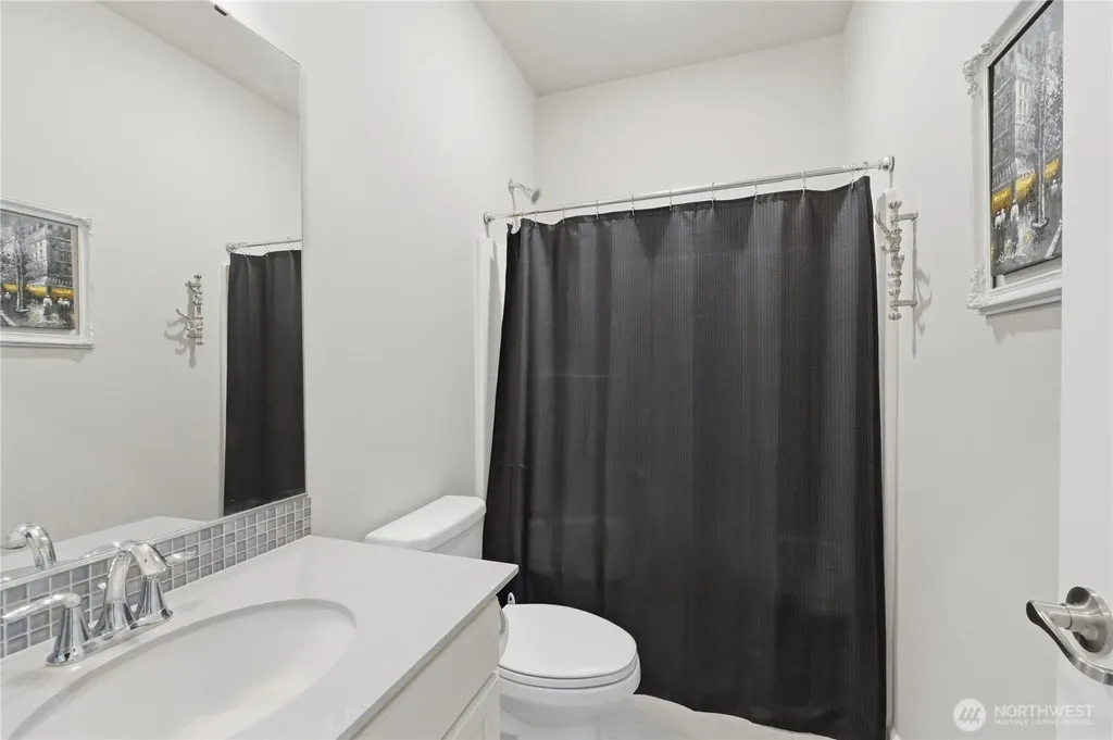 4991 Admiral Street Gig Harbor WA 98332