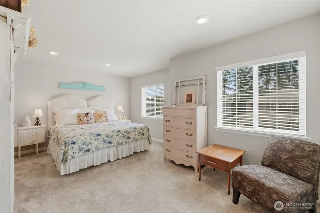 4991 Admiral Street Gig Harbor WA 98332