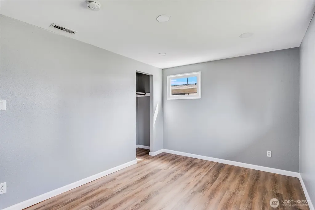 4709 101st Street SW Lakewood WA 98499