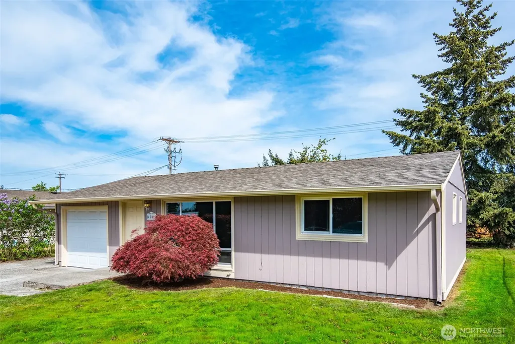 4709 101st Street SW Lakewood WA 98499