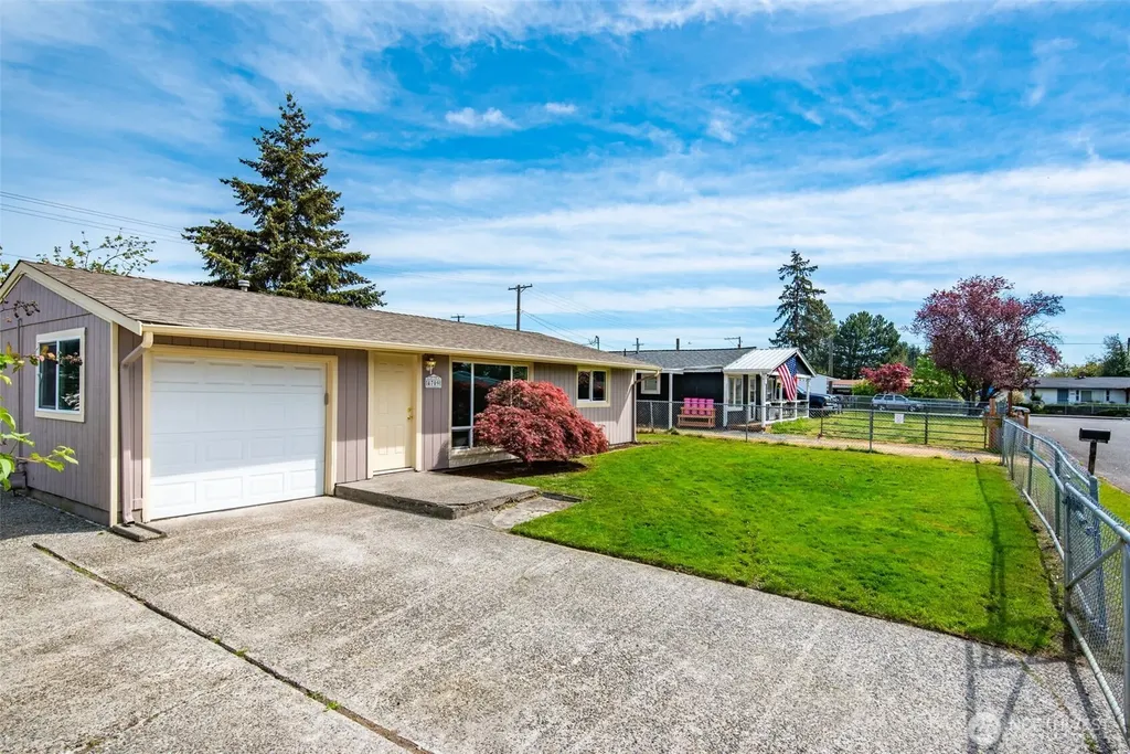 4709 101st Street SW Lakewood WA 98499