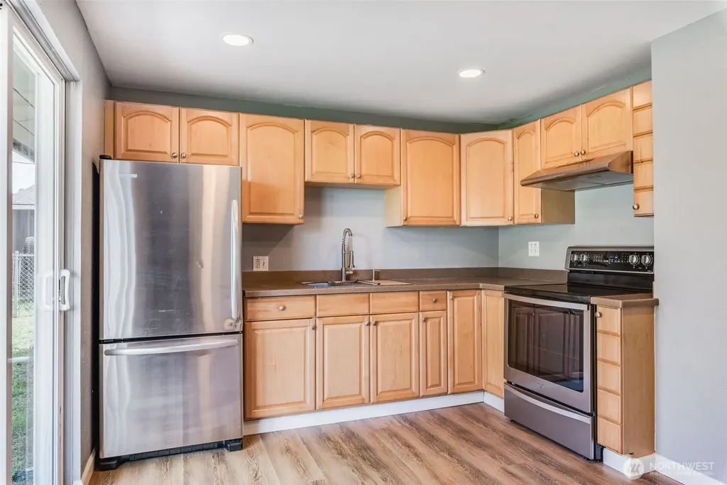 4709 101st Street SW Lakewood WA 98499