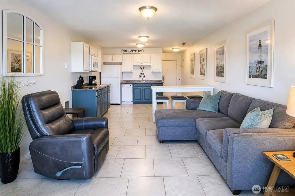 304 14th Street NW Long Beach WA 98631