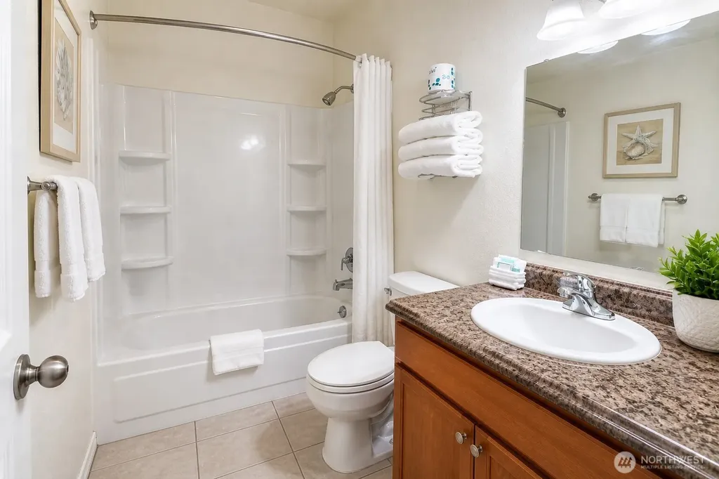 304 14th Street NW Long Beach WA 98631