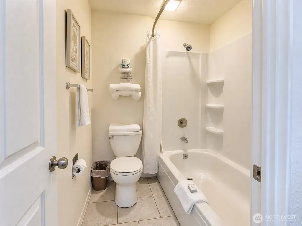 304 14th Street NW Long Beach WA 98631