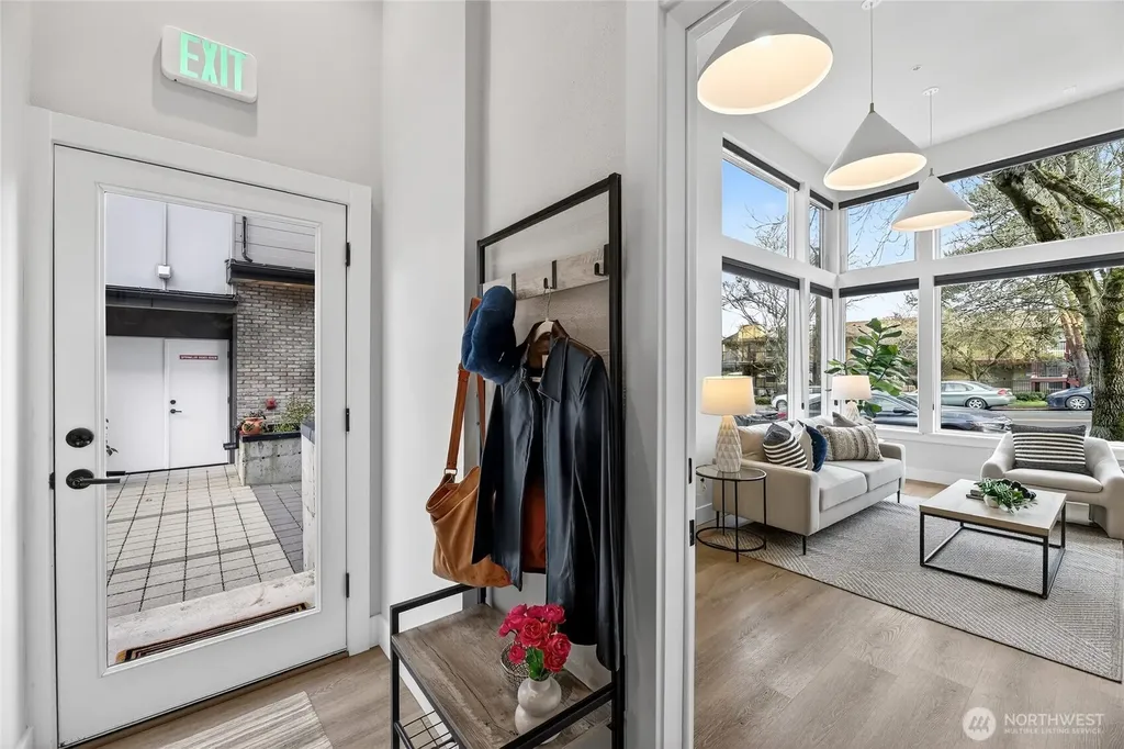 6543 35th Avenue SW Seattle WA 98126