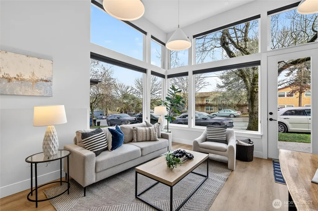 6543 35th Avenue SW Seattle WA 98126