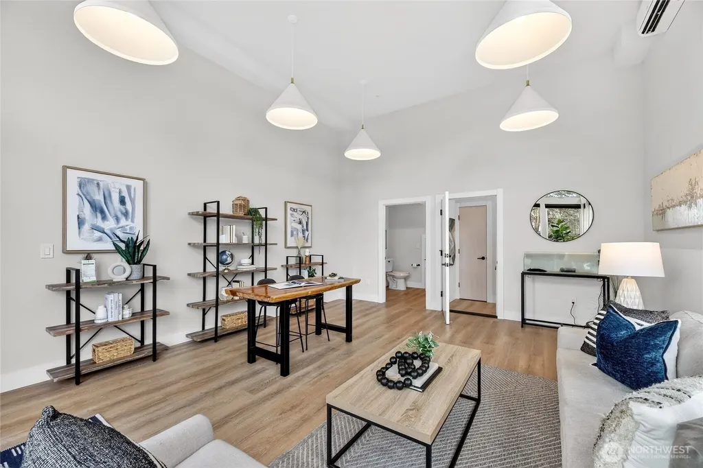 6543 35th Avenue SW Seattle WA 98126