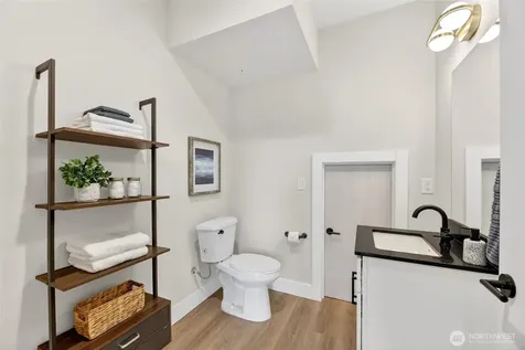 6543 35th Avenue SW Seattle WA 98126