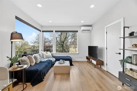 6543 35th Avenue SW Seattle WA 98126