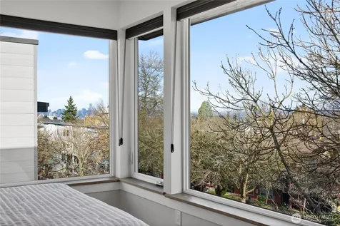 6543 35th Avenue SW Seattle WA 98126