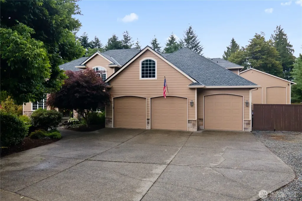 15827 33rd Avenue Ct E Tacoma WA 98446