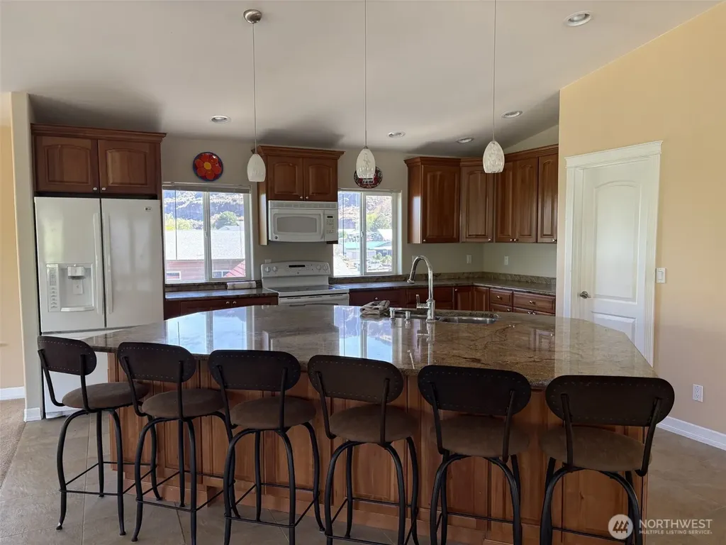 582 River Drive SW Quincy WA 98848