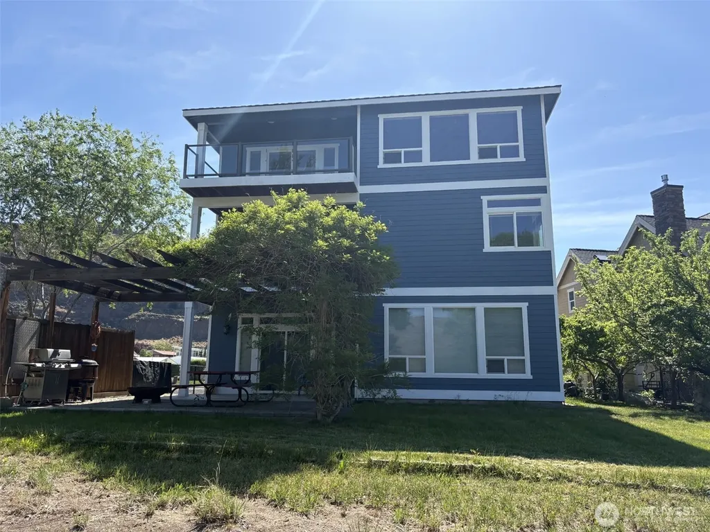 582 River Drive SW Quincy WA 98848