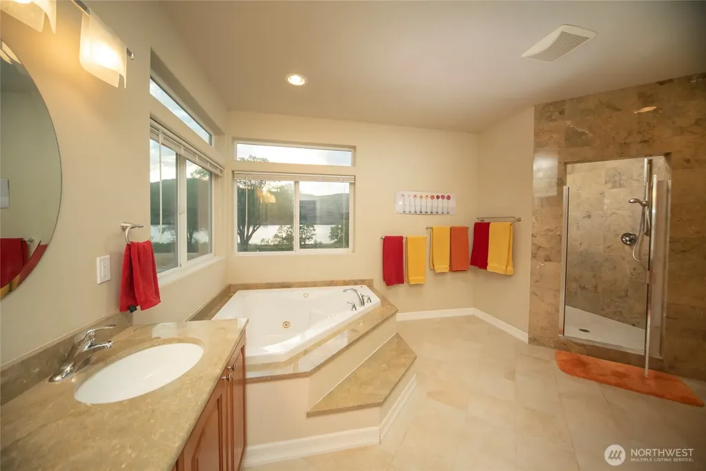 582 River Drive SW Quincy WA 98848