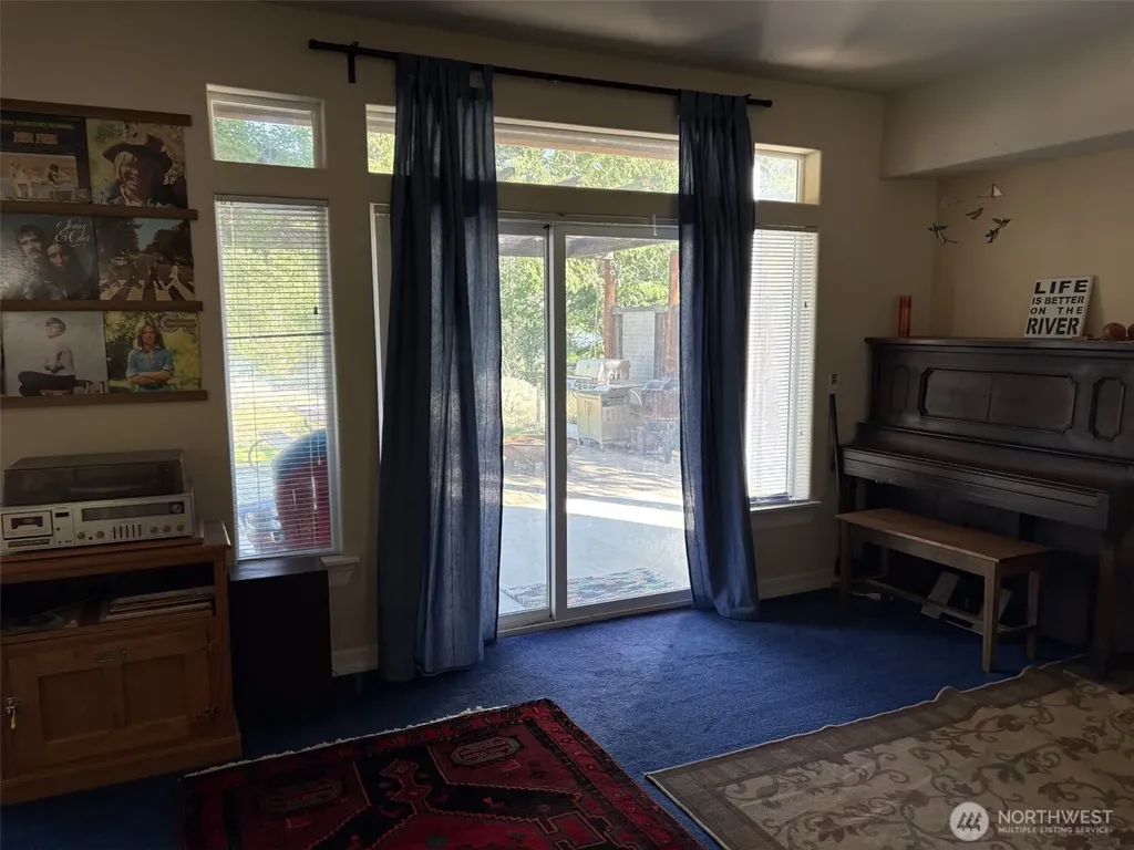 582 River Drive SW Quincy WA 98848