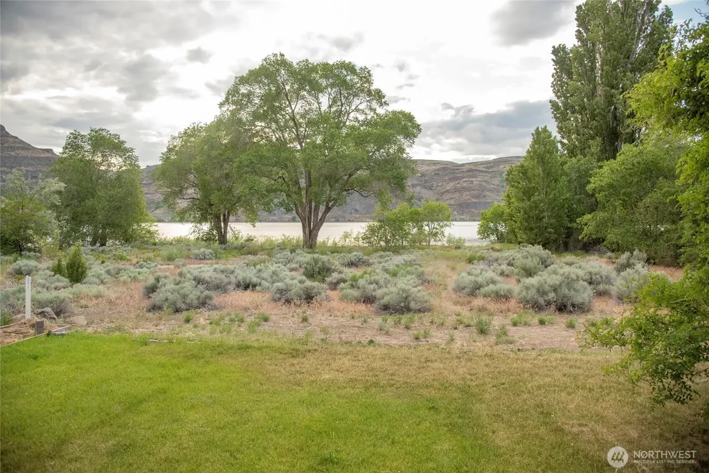582 River Drive SW Quincy WA 98848