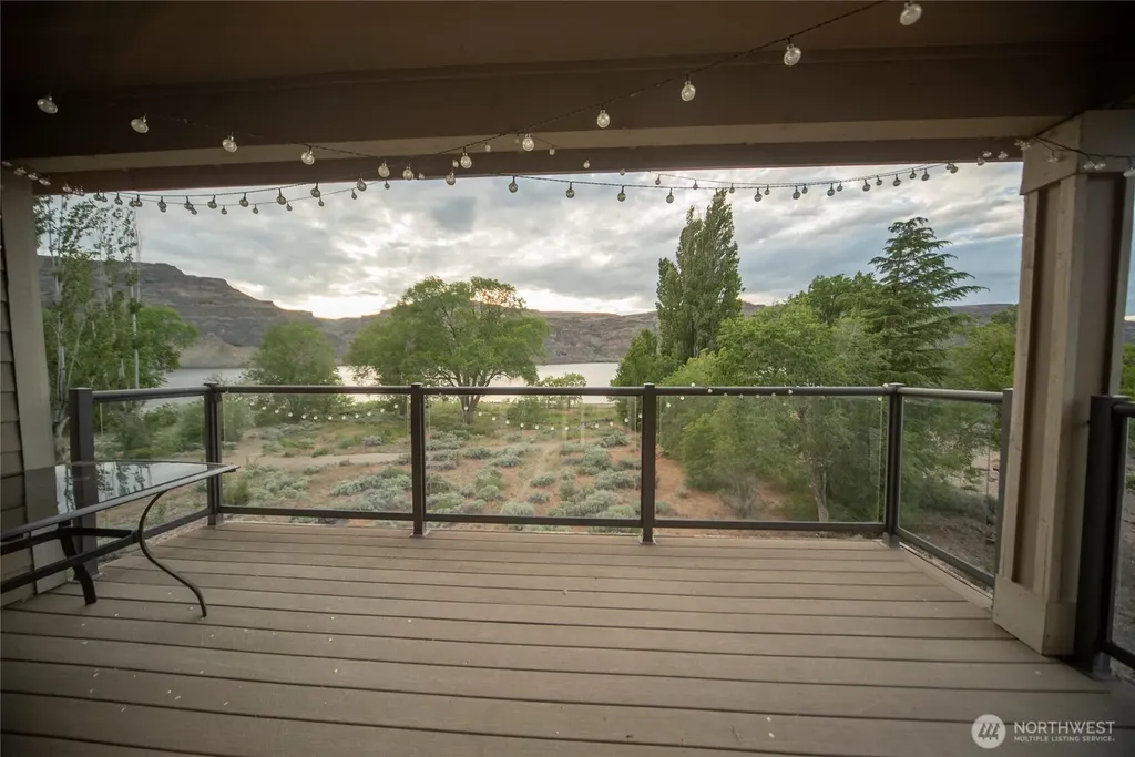 582 River Drive SW Quincy WA 98848
