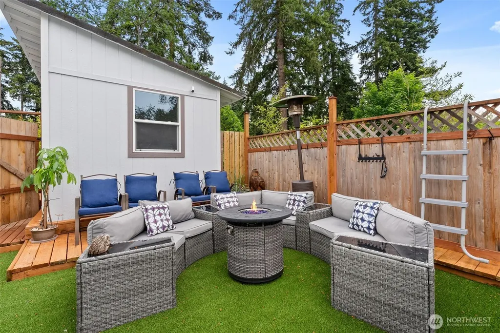 13741 Horsefall Avenue SE Rainier WA 98576