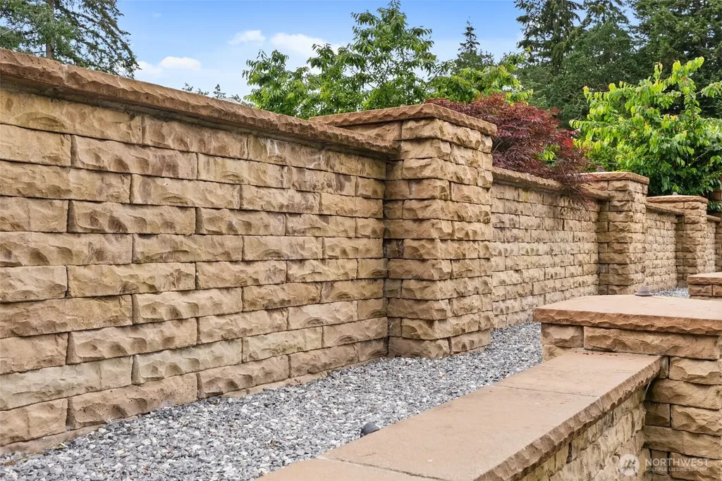 13741 Horsefall Avenue SE Rainier WA 98576