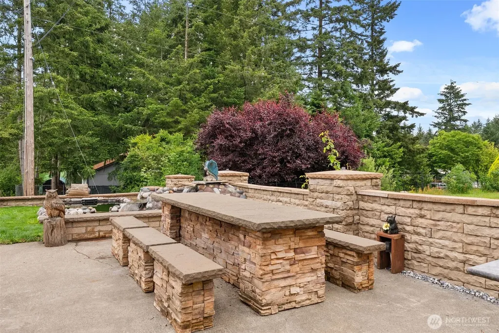 13741 Horsefall Avenue SE Rainier WA 98576