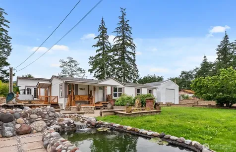 13741 Horsefall Avenue SE Rainier WA 98576