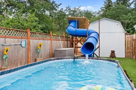 13741 Horsefall Avenue SE Rainier WA 98576