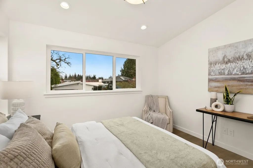 7340 B 40th Avenue NE Seattle WA 98115