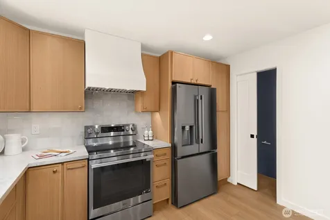 7340 B 40th Avenue NE Seattle WA 98115
