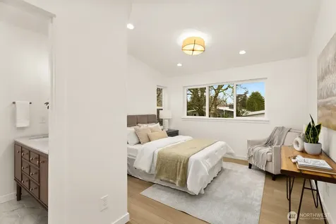 7340 B 40th Avenue NE Seattle WA 98115