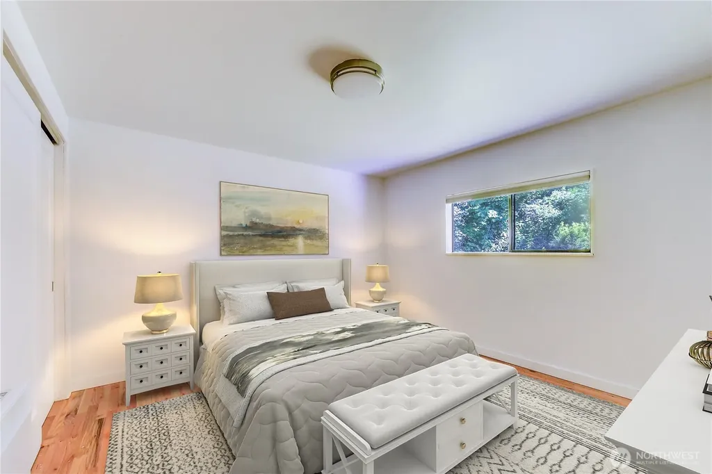1010 Main Street Edmonds WA 98020