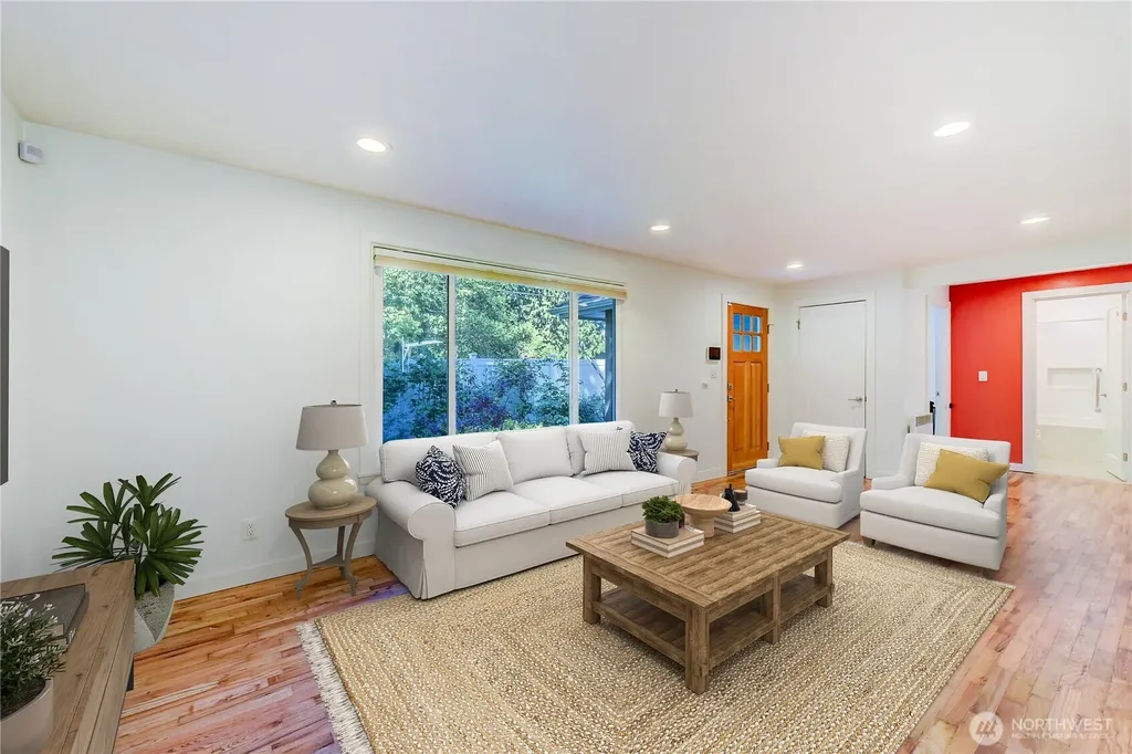 1010 Main Street Edmonds WA 98020