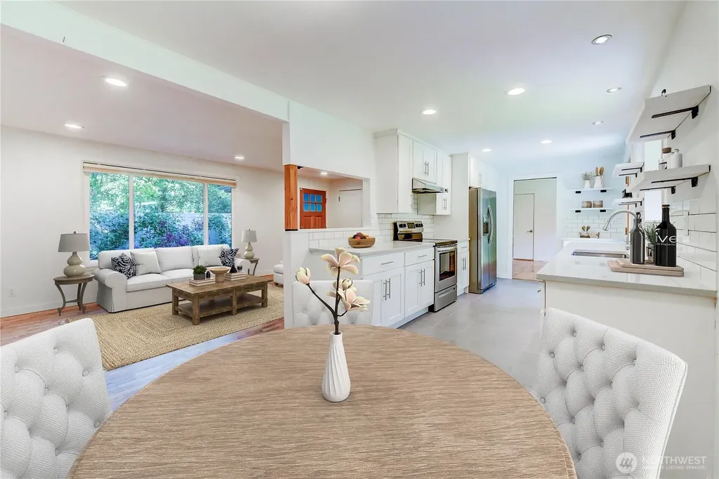 1010 Main Street Edmonds WA 98020