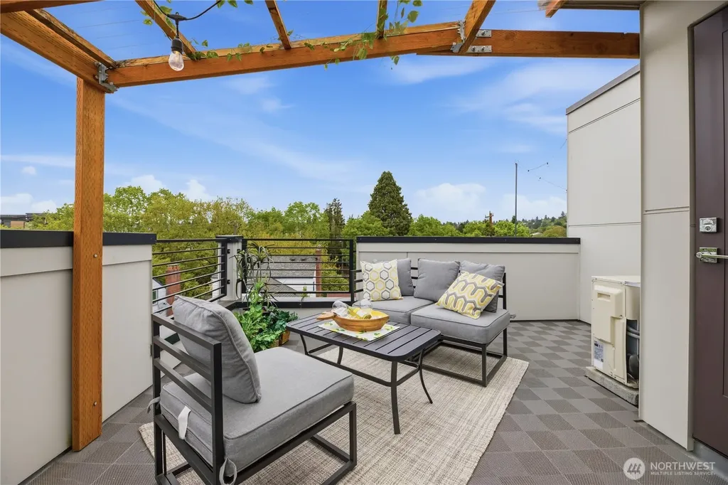 814 NW 54th Street Seattle WA 98107