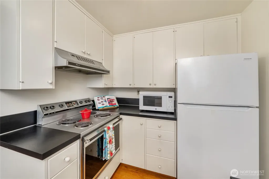10430 Gravelly Lake Drive SW Lakewood WA 98499