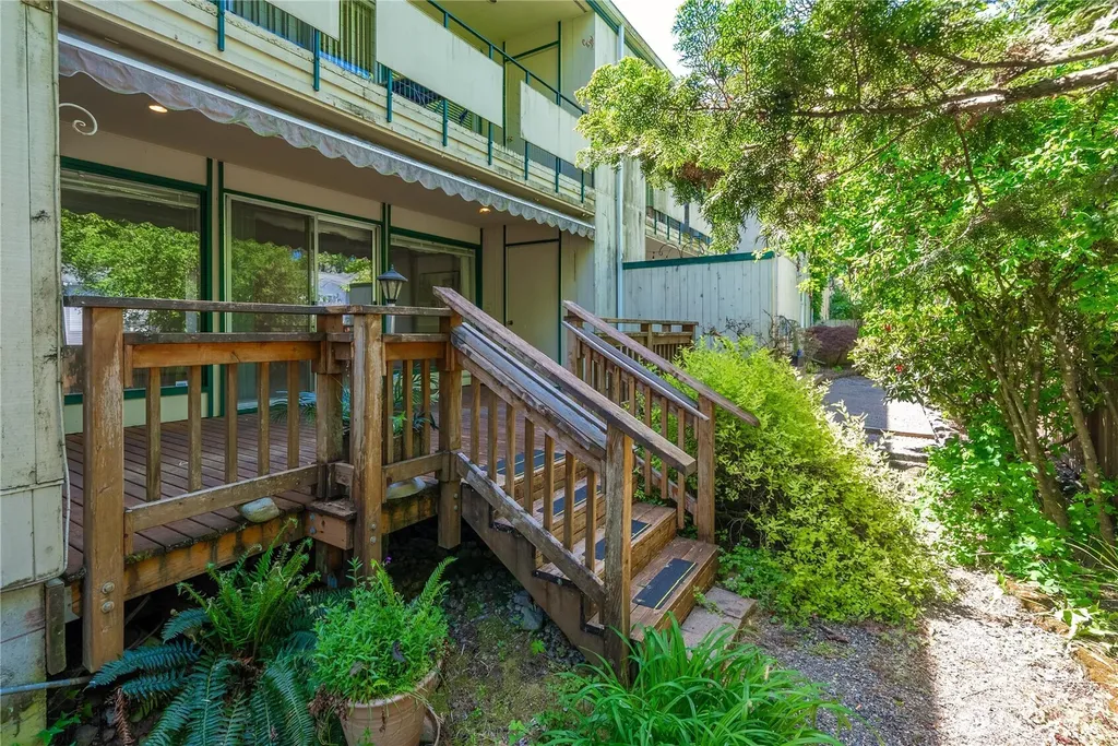 10430 Gravelly Lake Drive SW Lakewood WA 98499