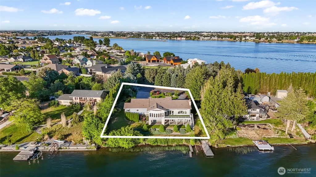 1782 Valley Road NE Moses Lake WA 98837