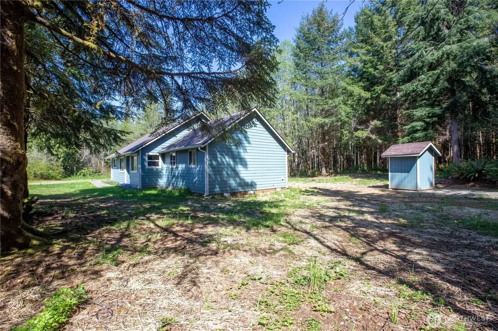 4858 Us Highway 101 Humptulips WA 98552
