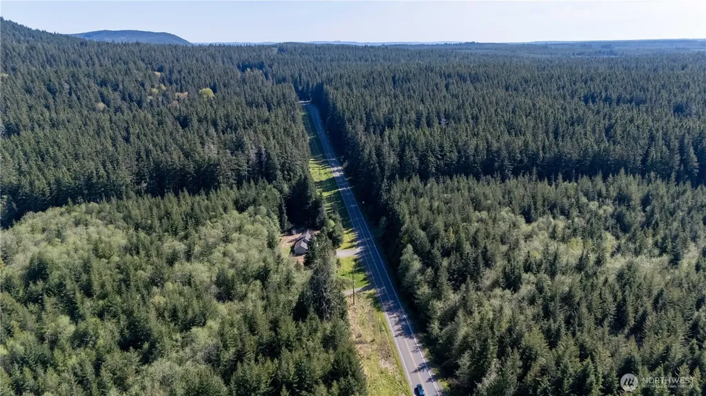 4858 Us Highway 101 Humptulips WA 98552