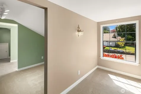 14602 SE 165th Place Renton WA 98058